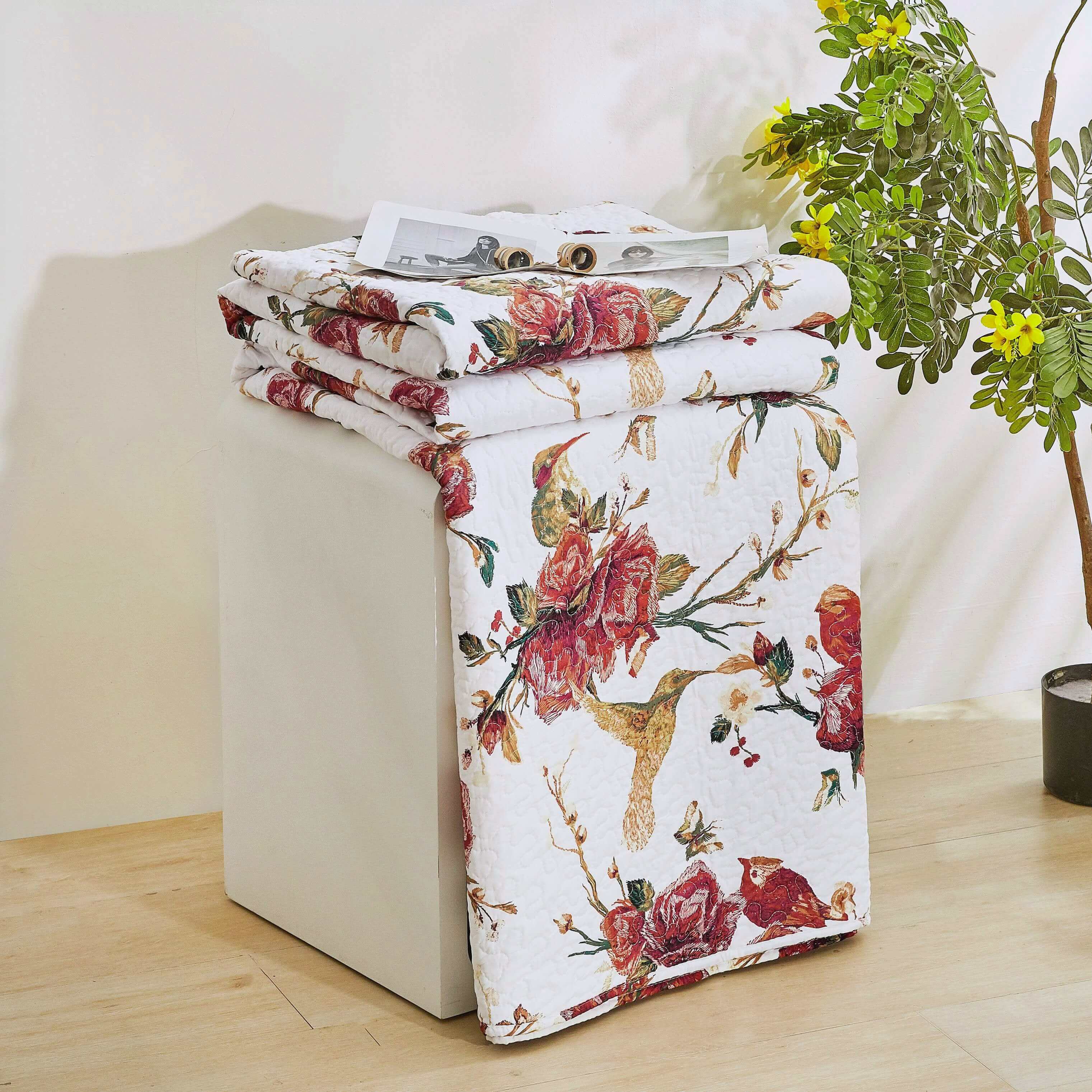 Taterbush Vintage Rose Garden Hummingbirds Burgundy White Reversible Floral Quilt Set (SD-7676)