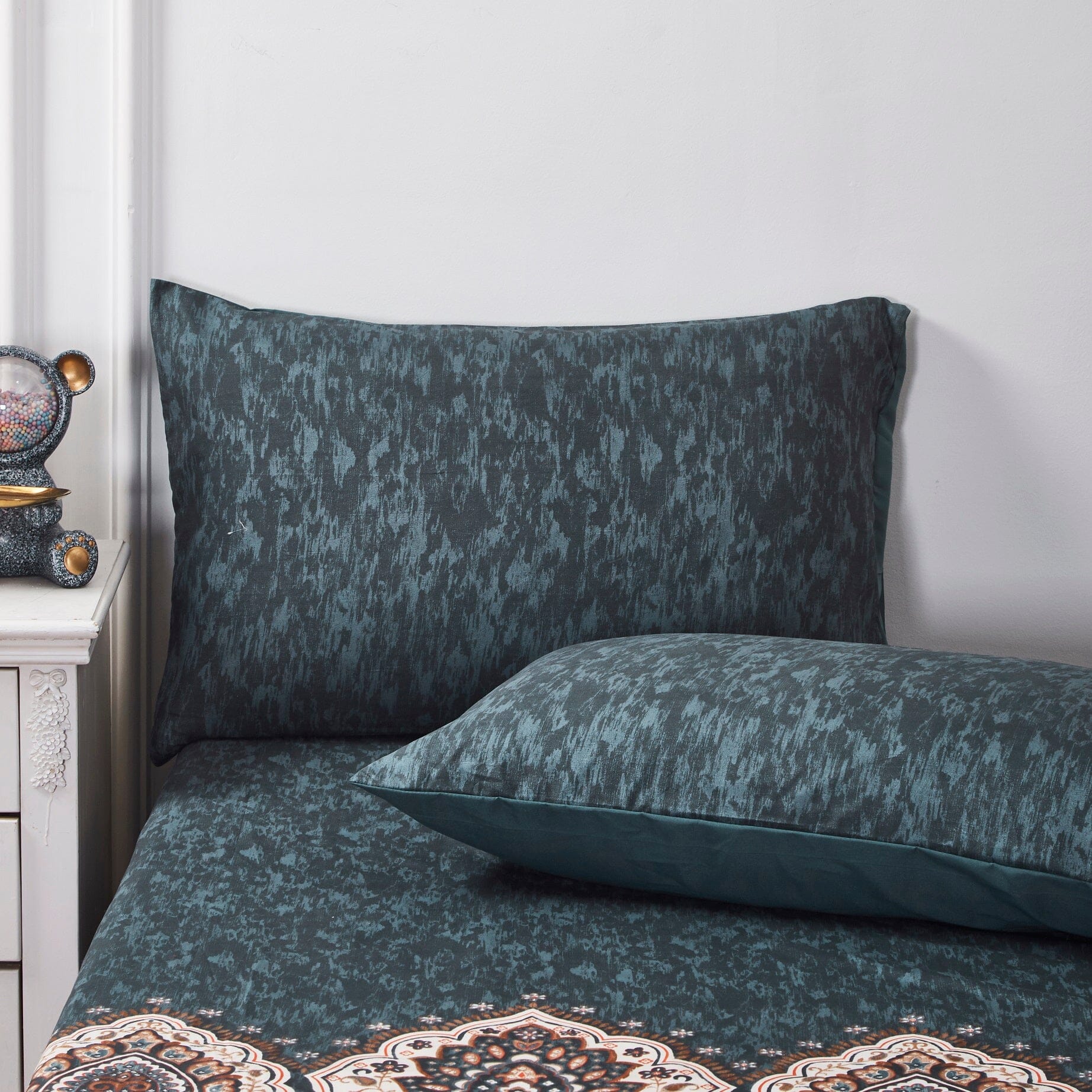 Tache Rustic Paisley Mandala Palace Floral Watercolor Dark Teal Fitted Sheet / Flat Sheet (KF174)