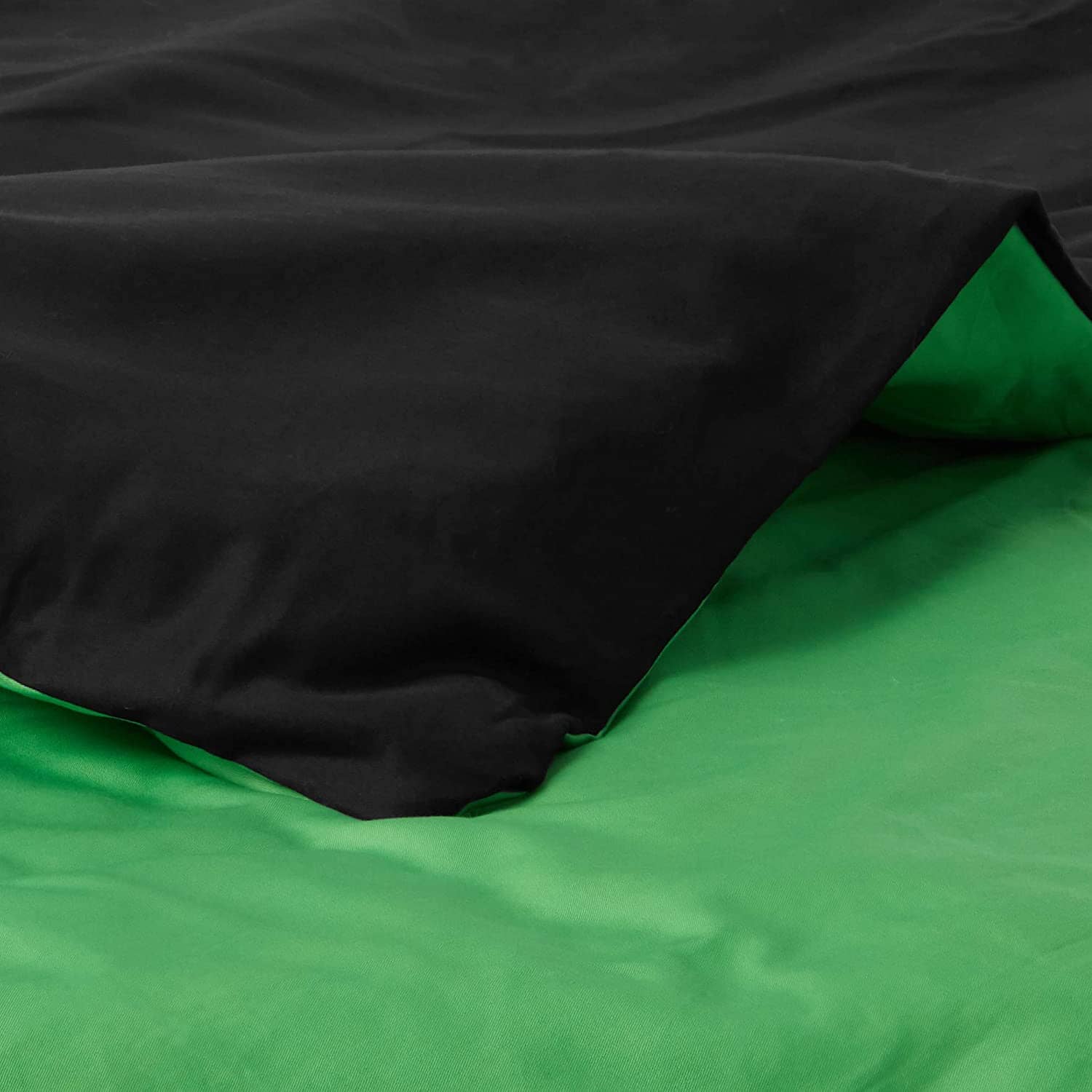 Tache Cotton Lime Green Black Reversible Comforter Set With Zipper Cover