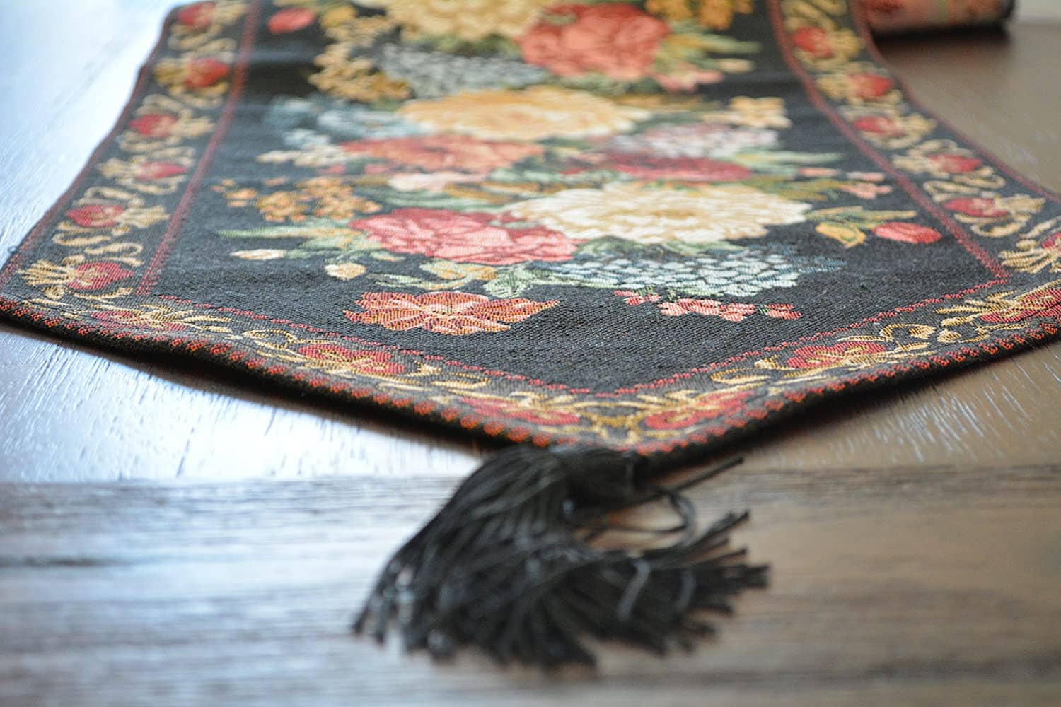 Tache Country Rustic Floral Midnight Awakening Table Runner (3089BL)