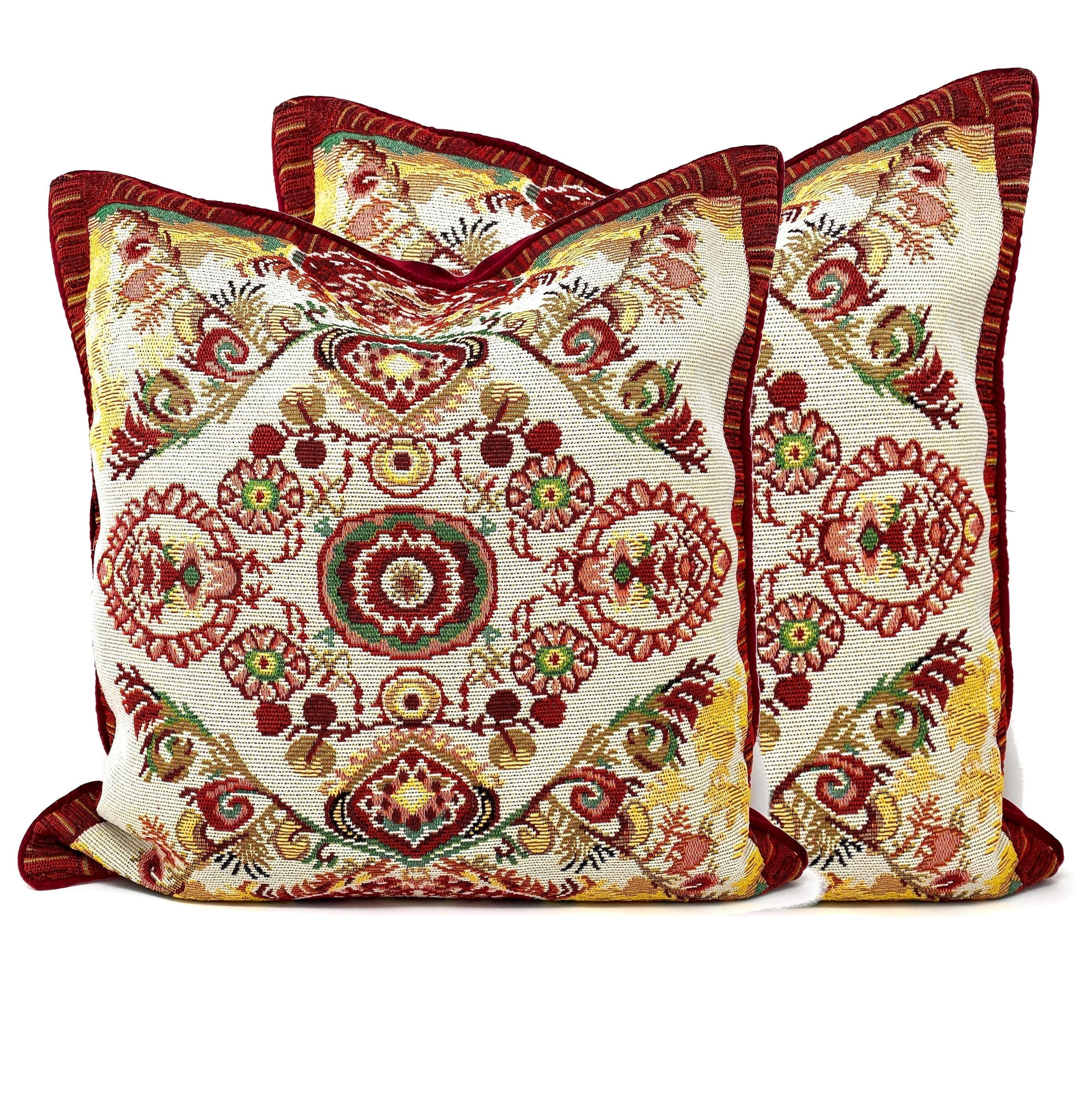 Tache Elegant Burgundy Ornate Paisley Woven Tapestry Throw Pillow Cover (18194)