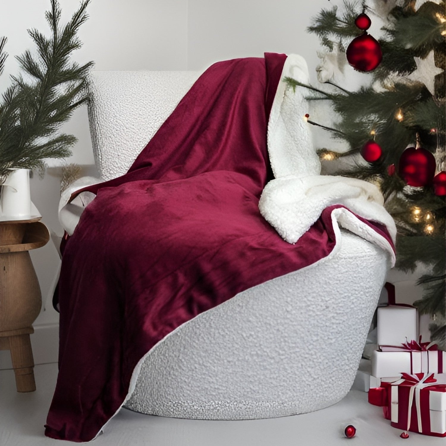 Tache Holiday Red Microfleece with Sherpa Back Throw Blanket (HRDMF)