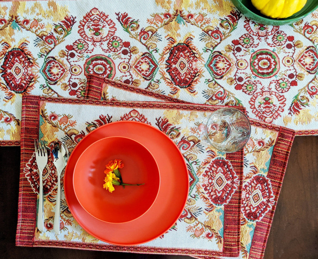 Tache Elegant Burgundy Ornate Paisley Woven Tapestry Table Runner (18194)