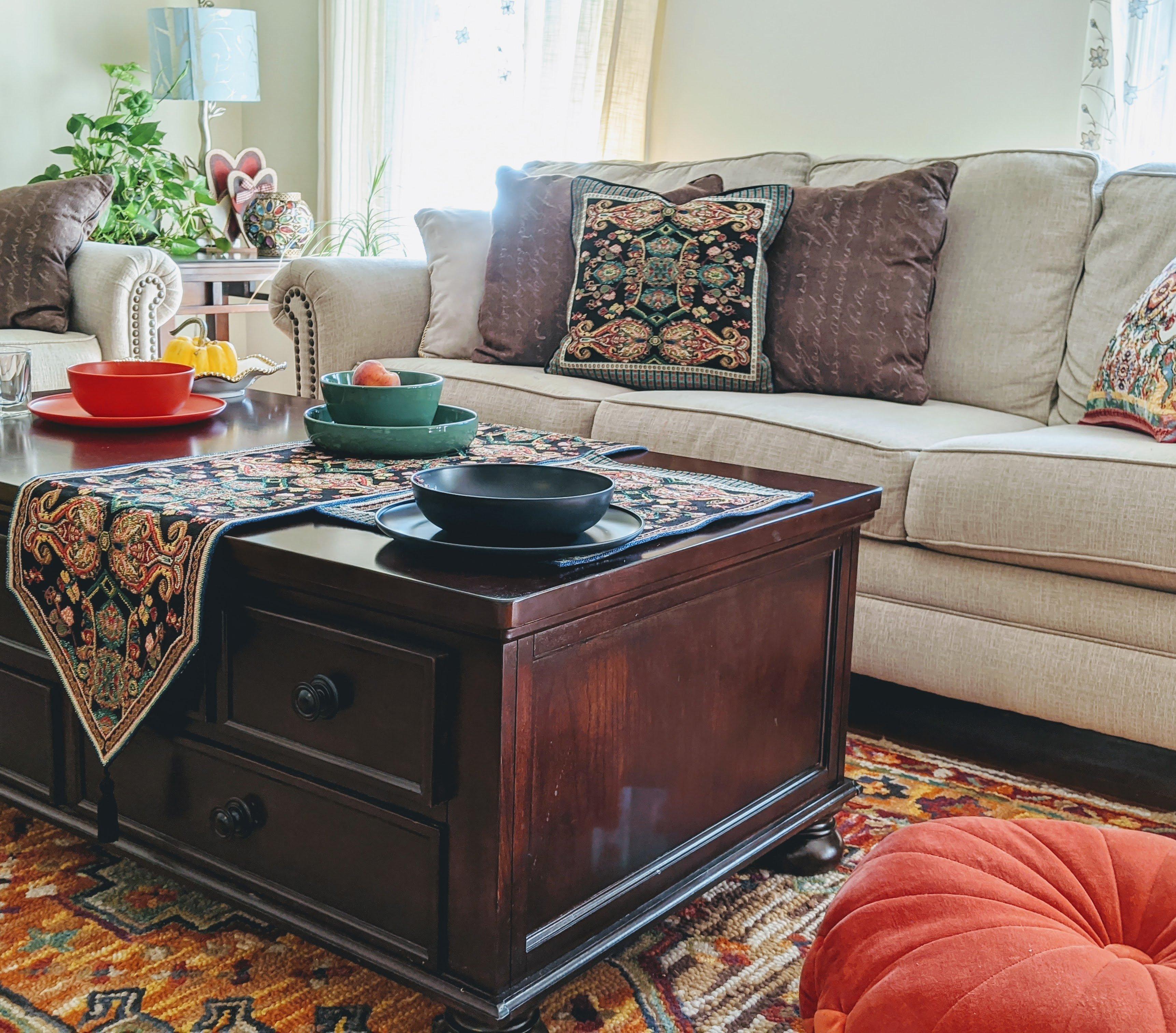 Tache Elegant Black Ornate Paisley Woven Tapestry Table Runner (18192)