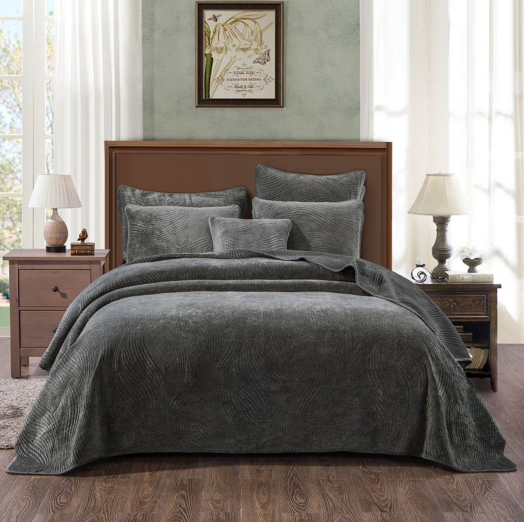 Tache Plush Dreams Dark Taupe Chocolate Waves Velvet Quilt Set (JHW-852BR)
