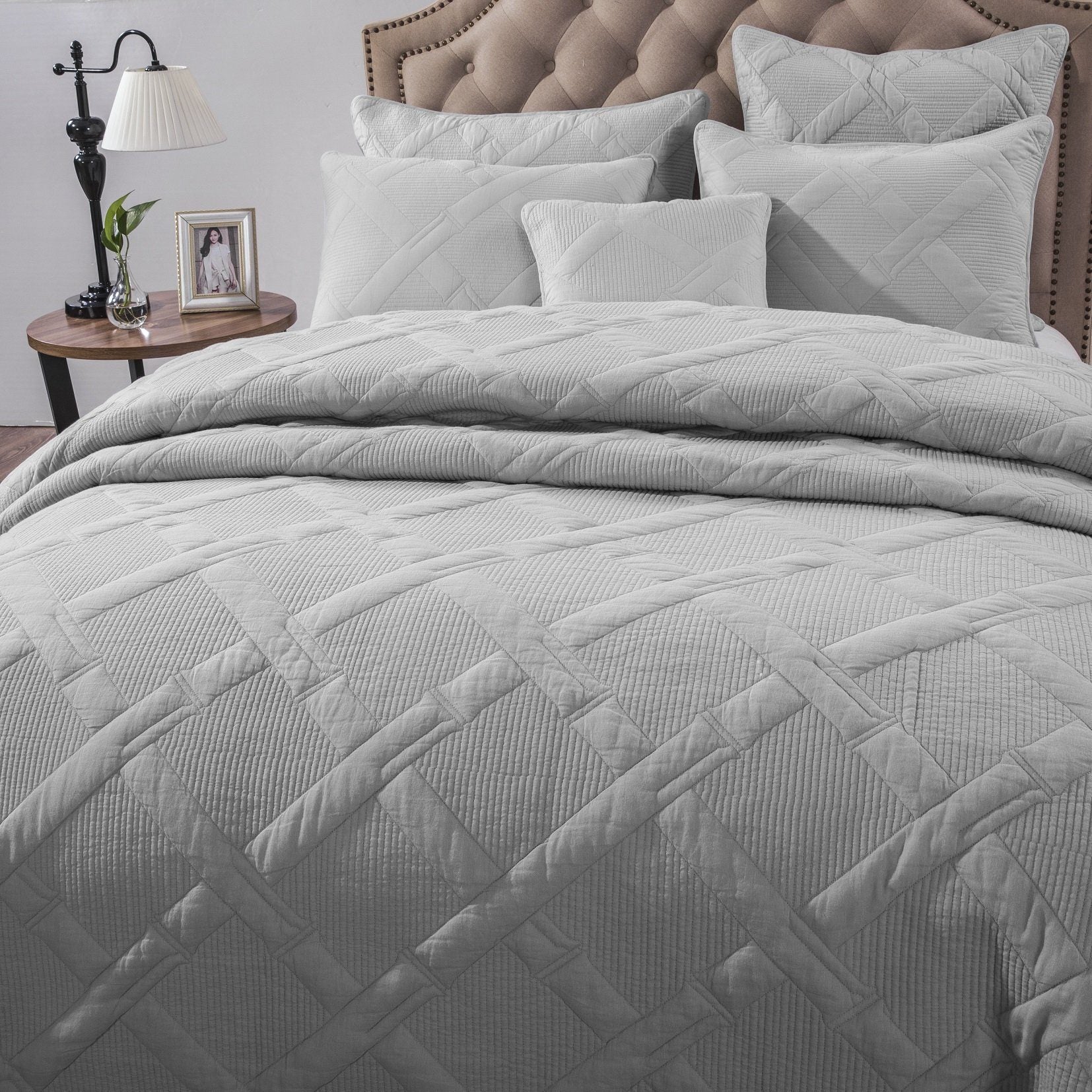 Tache Soothing Pastel Silver Diamond Stitch Light Gray Cotton Quilt Set (JHW-862)