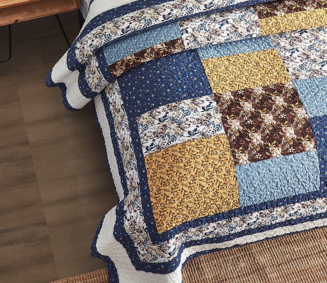 Tache Prairie Sunset White Blue Yellow Brown Floral Cotton Patchwork Quilt Set (JHW-887)