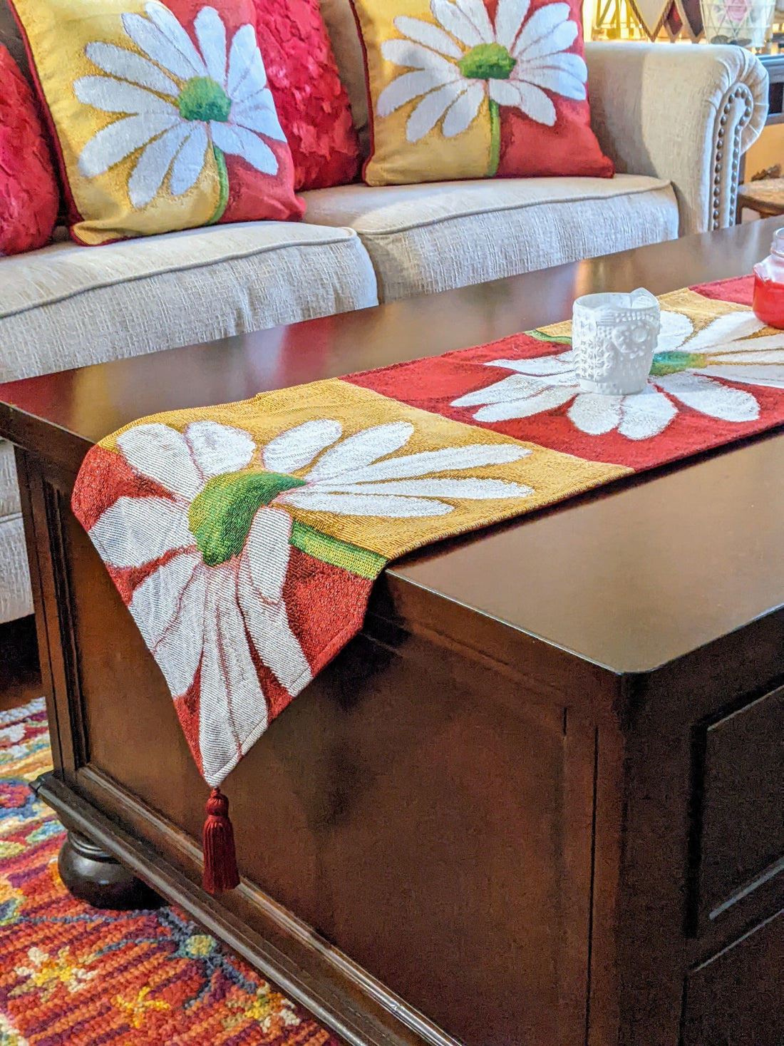 Taterbush Loves Me Not Daisy Tapestry Table Runner (9046)