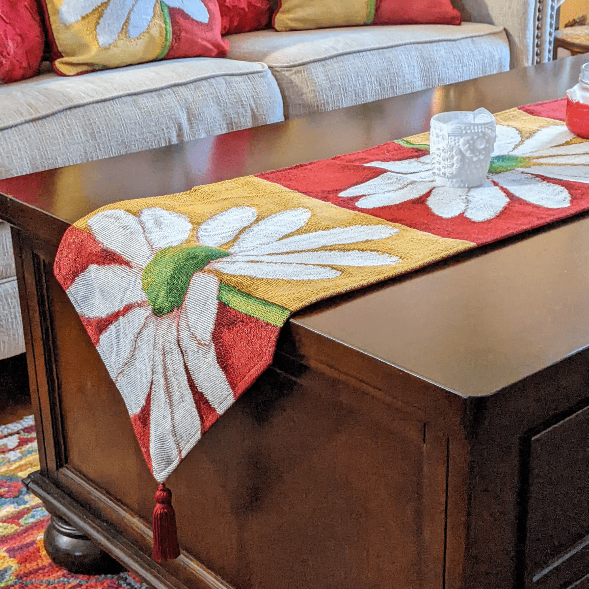 Tache Loves Me Not Daisy Tapestry Table Runner (9046)