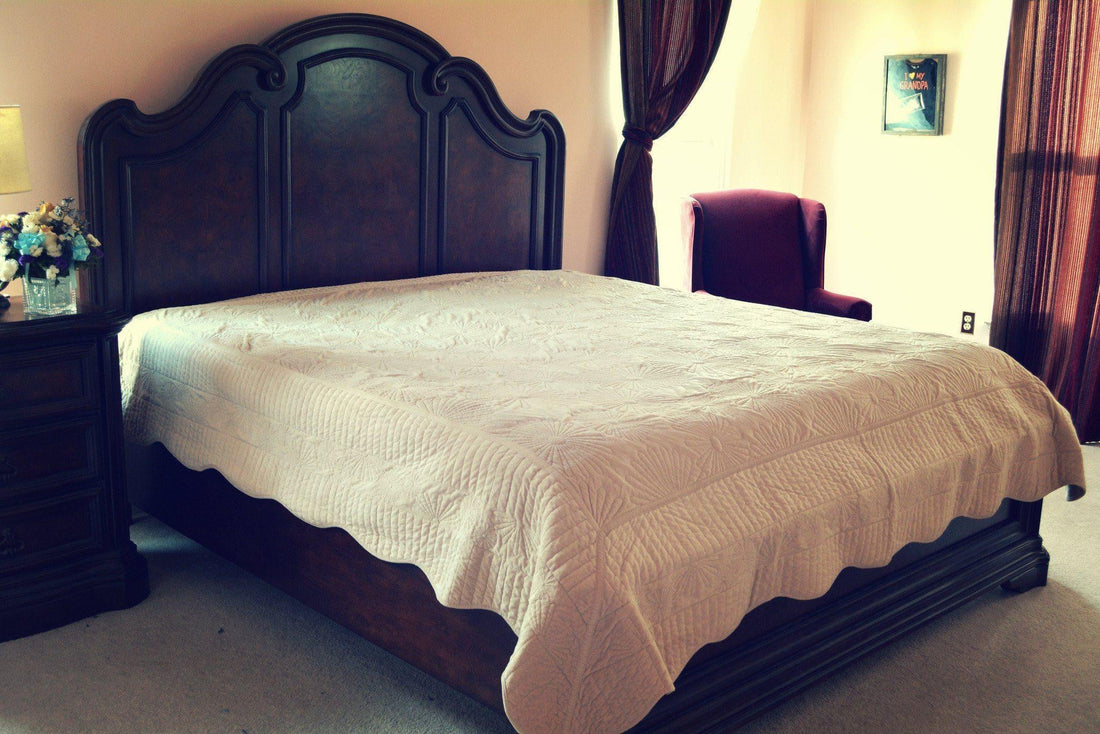 Tache Super Soft Tan Beige Scalloped Coral Reef Quilted Fleece Bedspread Set (DXJ109013-1)