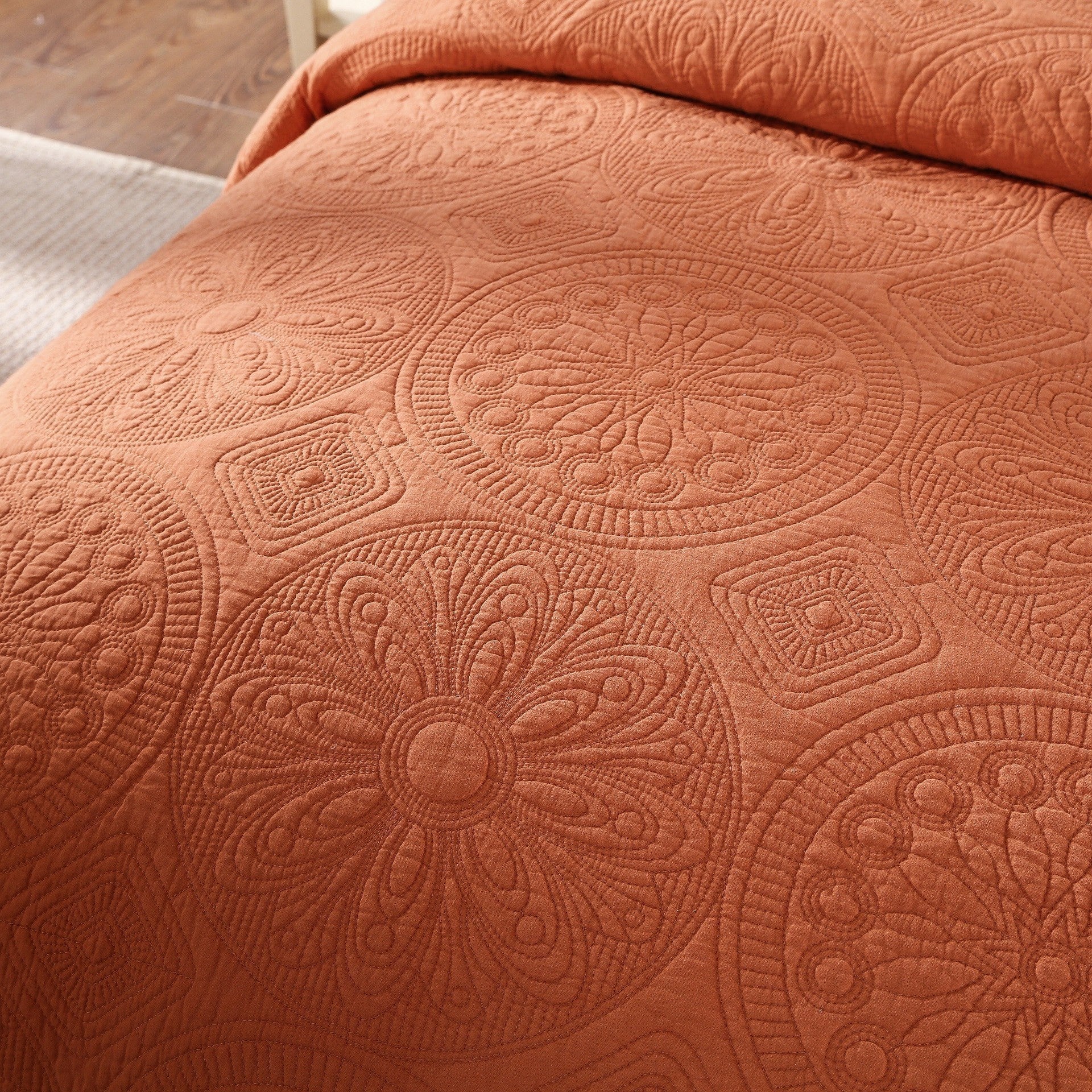 Tache Tuscany Sunrise Medallion Orange Rustic Stone Washed Cotton Quilt Set (JHW-595)