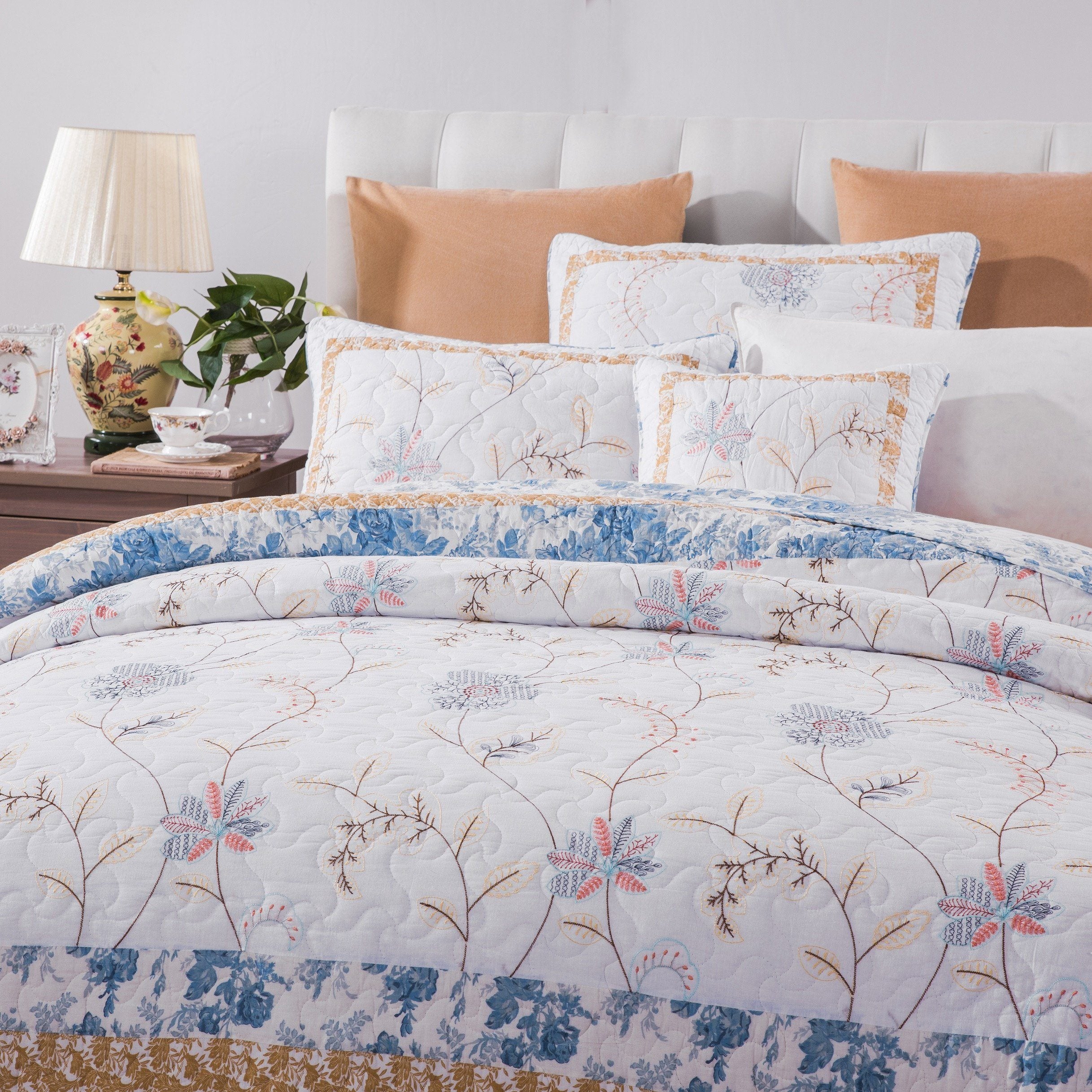 Tache Coastal Cottage Embroidered White Blue Yellow Floral Cotton Patchwork Quilt Set (JHW-668)