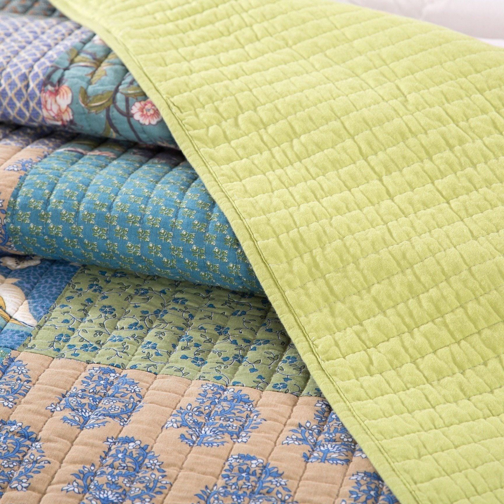 Tache Cotton Bohemian Tropical Calla Lily Quilted Patchwork Bedspread Set (JHW-687)