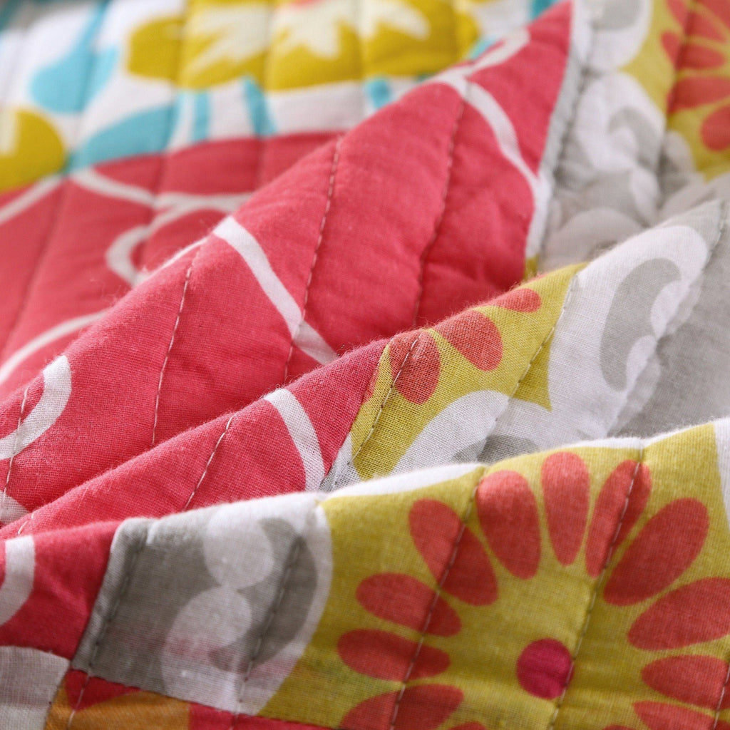 Tache Cotton Dreamy Meadow Patchwork Floral Quilt Set (JHW-568)