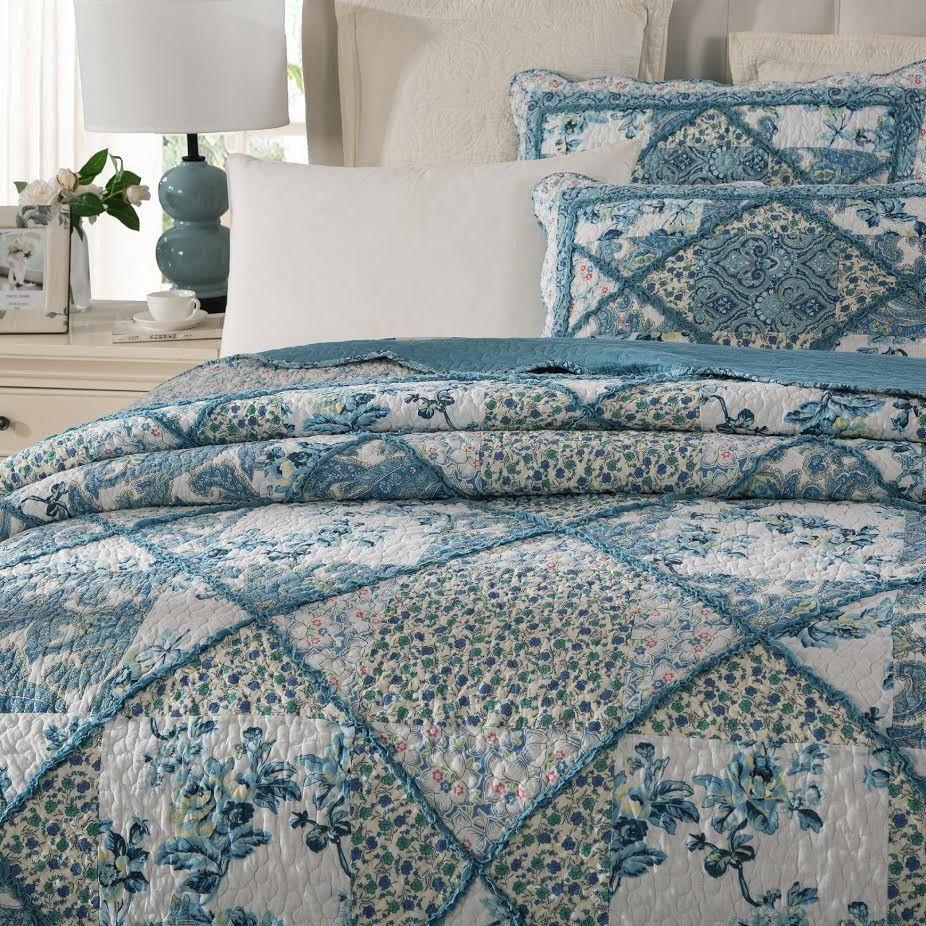 Tache Petal Dance White Blue Floral Paisley Vintage Garden Scalloped Cotton Patchwork Quilt Set (JHW-646)