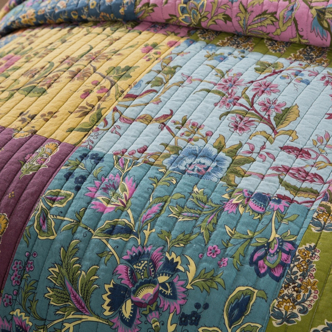 Taterbush Cotton Bohemian Carnival Garden Quilted Patchwork Bedspread Set (JHW-676)